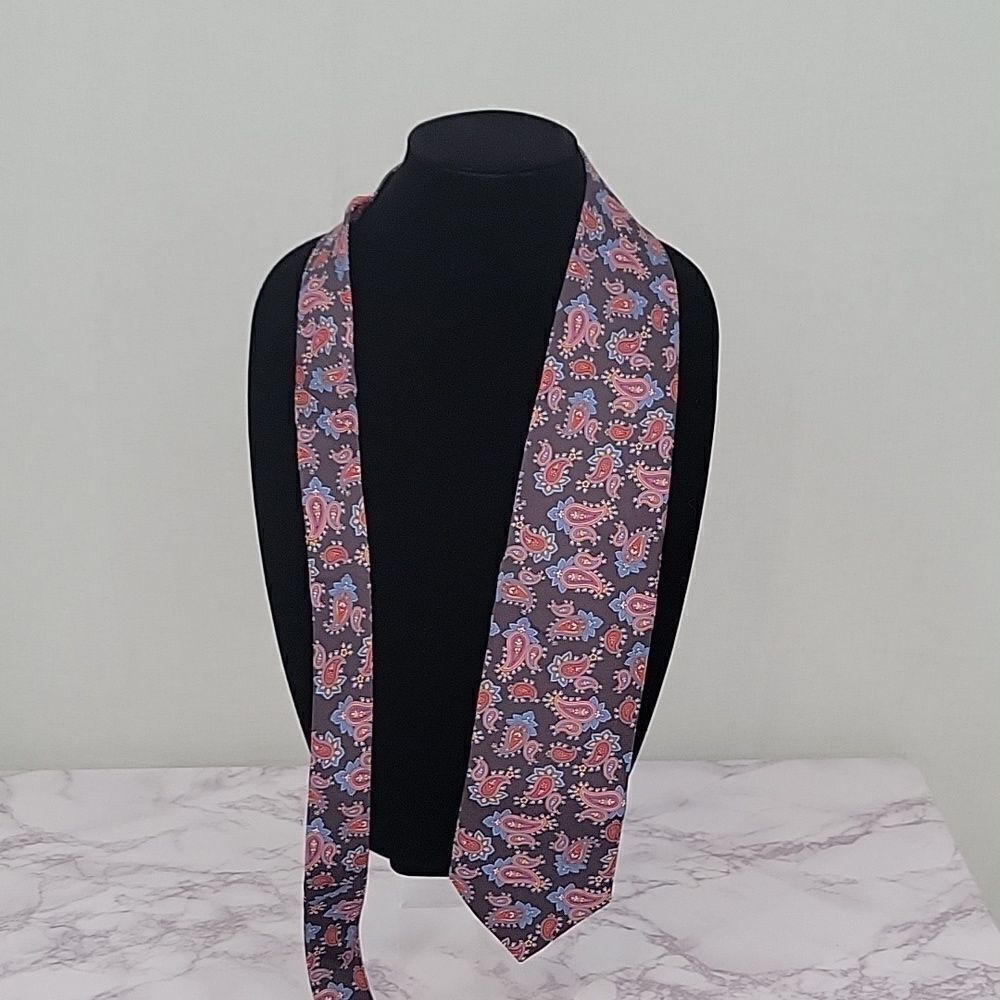 Shemoy Premium Silk Necktie 70s Vintage Gray with blue and red paisley tie